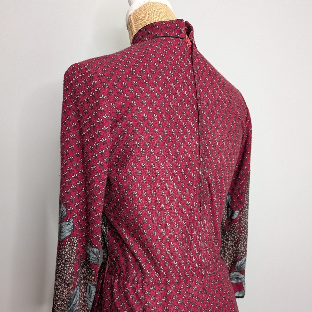 Vintage 1970's maroon floral dress - Picture 5 of 6